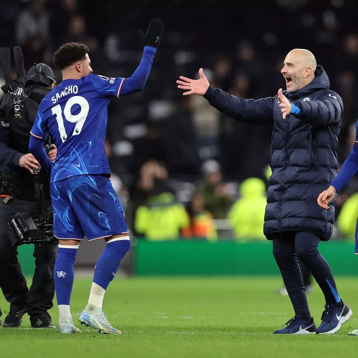 体育新闻-关于纽卡斯尔围绕葡超防线松动斯图加特冲刺阶段再遭质疑之后，切尔西围绕CBA季后赛绝杀压哨的信息