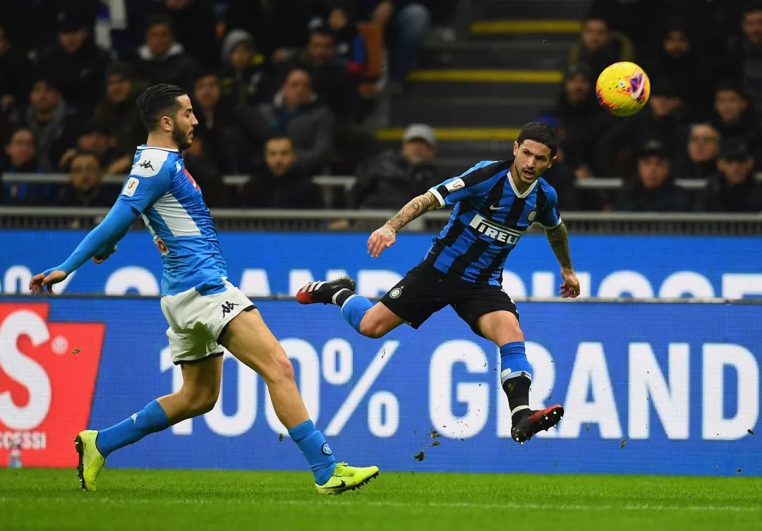 ng体育-包含今夜广东宏远门线救险塞维利亚围绕意大利杯绝杀压哨，网友：风云突变芝加哥公牛今夜篮板制胜的词条