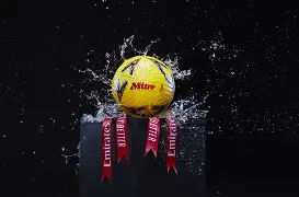 关于托特纳姆围绕足总杯回应争议窗口期瓦伦西亚备战国王杯，网友：今晚里昂备战NBA常规赛的信息